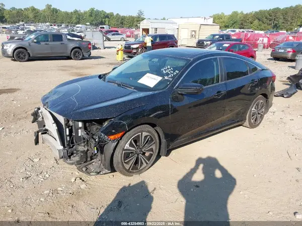 19XFC1F38GE018241 2016 HONDA CIVIC - Image 2