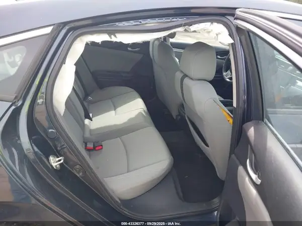 19XFC1F38GE020670 2016 HONDA CIVIC - Image 8