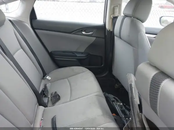 19XFC1F38GE045701 2016 HONDA CIVIC - Image 8
