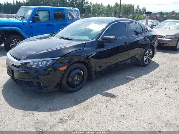 19XFC1F38GE217810 2016 HONDA CIVIC - Image 2