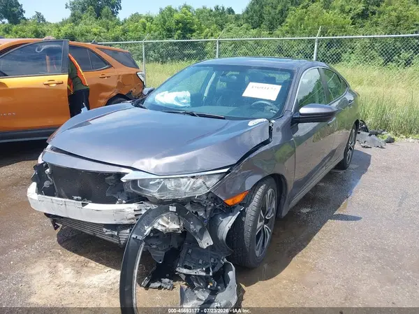 19XFC1F38HE000758 2017 HONDA CIVIC - Image 2