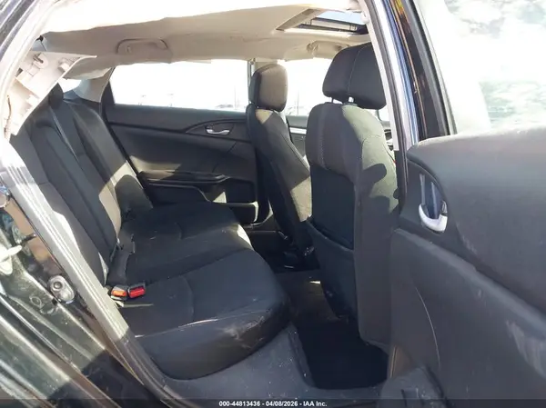 19XFC1F38HE001568 2017 HONDA CIVIC - Image 8