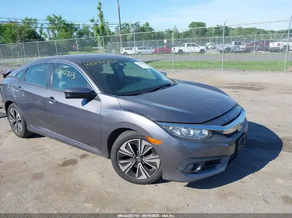 19XFC1F38HE006298 2017 HONDA CIVIC - Image 1