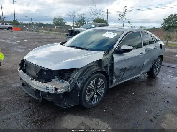 19XFC1F38HE007273 2017 HONDA CIVIC - Image 2