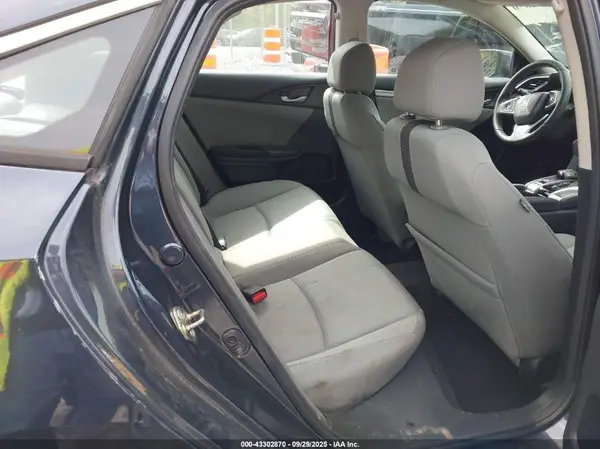 19XFC1F38HE009265 2017 HONDA CIVIC - Image 8