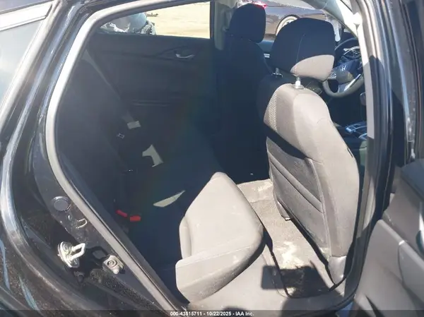 19XFC1F38HE016586 2017 HONDA CIVIC - Image 8