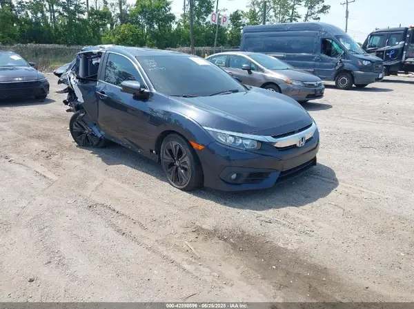 19XFC1F38HE028060 2017 HONDA CIVIC - Image 1