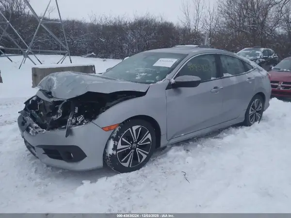19XFC1F38HE031556 2017 HONDA CIVIC - Image 2