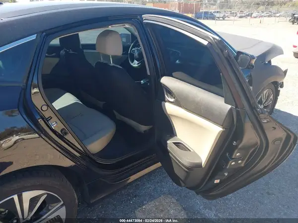 19XFC1F38HE031654 2017 HONDA CIVIC - Image 8