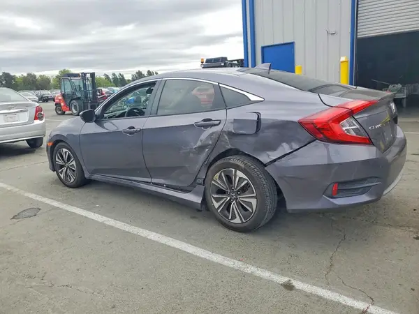 19XFC1F38HE207070 2017 HONDA CIVIC - Image 2