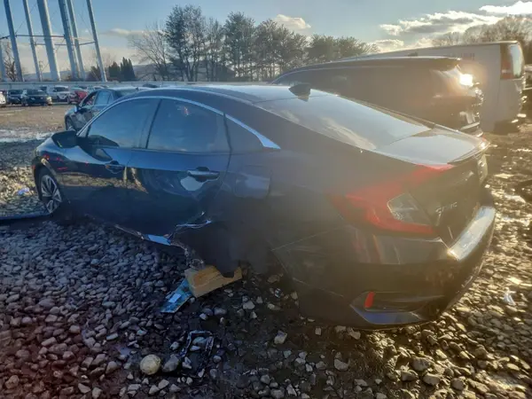 19XFC1F38HE207330 2017 HONDA CIVIC - Image 2