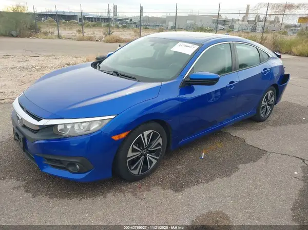 19XFC1F38HE212351 2017 HONDA CIVIC - Image 2