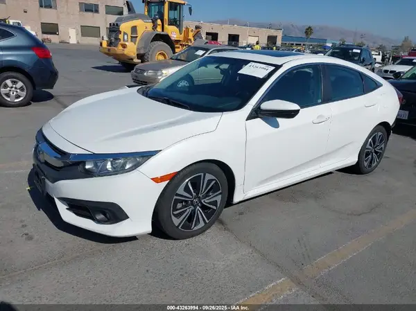 19XFC1F38JE201582 2018 HONDA CIVIC - Image 2
