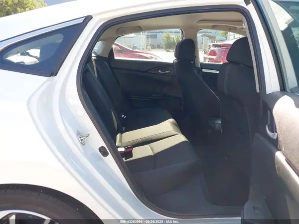 19XFC1F38JE201582 2018 HONDA CIVIC - Image 8