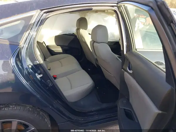 19XFC1F38KE009967 2019 HONDA CIVIC - Image 8