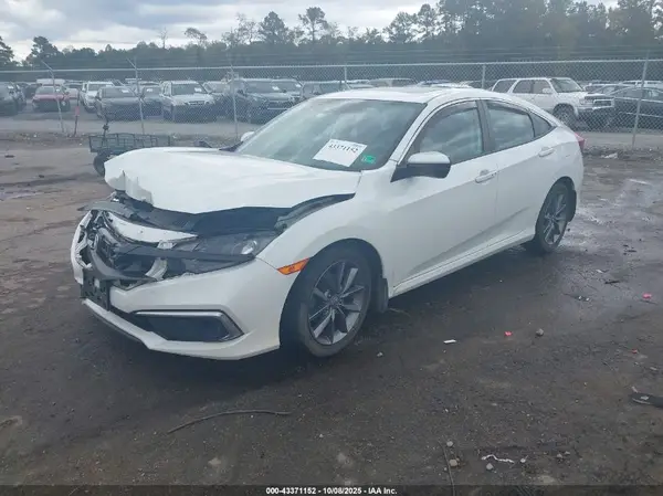19XFC1F38KE013694 2019 HONDA CIVIC - Image 2