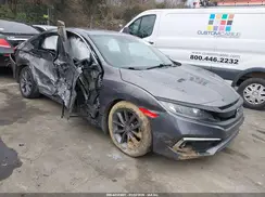19XFC1F38KE017017 2019 HONDA CIVIC