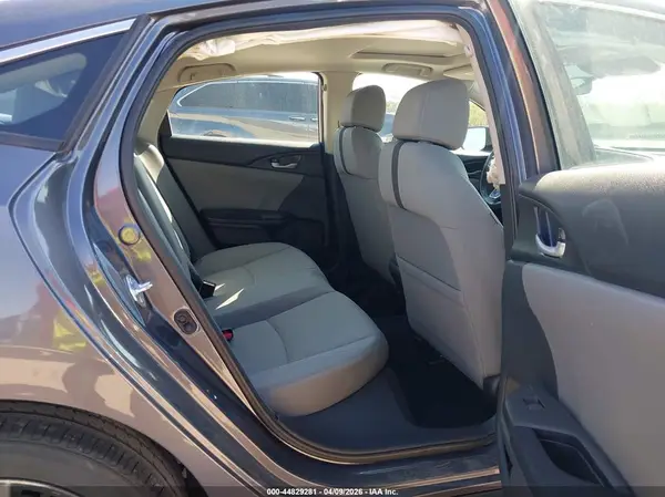 19XFC1F38ME007834 2021 HONDA CIVIC - Image 8