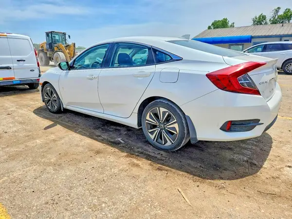 19XFC1F39GE000329 2016 HONDA CIVIC - Image 2