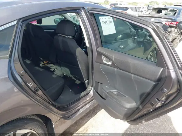 19XFC1F39GE004252 2016 HONDA CIVIC - Image 8