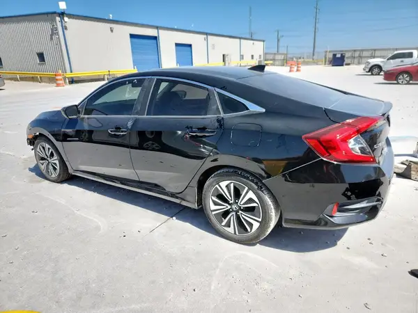 19XFC1F39HE004981 2017 HONDA CIVIC - Image 2