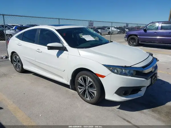 19XFC1F39HE019948 2017 HONDA CIVIC - Image 1