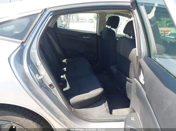 19XFC1F39HE205568 2017 HONDA CIVIC - Image 8