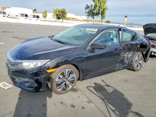 19XFC1F39HE205585 2017 HONDA CIVIC - Image 1
