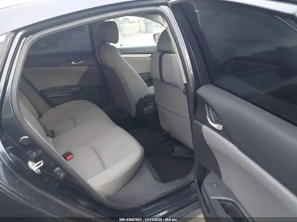 19XFC1F39HE212083 2017 HONDA CIVIC - Image 8