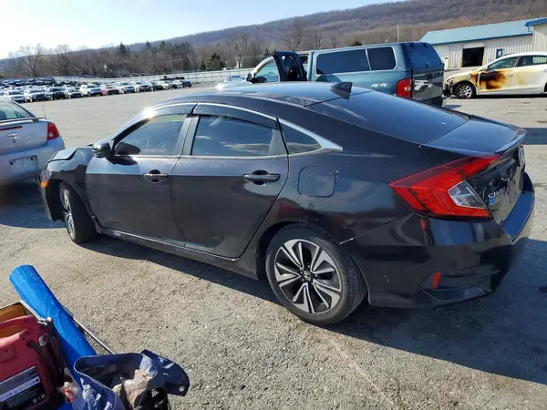 19XFC1F39JE201753 2018 HONDA CIVIC - Image 2