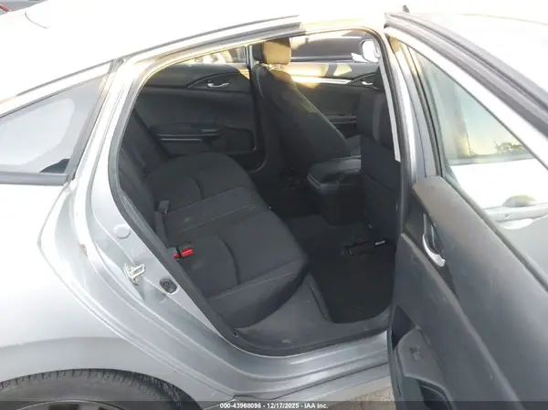 19XFC1F39KE001036 2019 HONDA CIVIC - Image 8