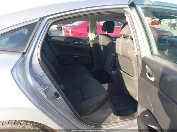 19XFC1F39KE215752 2019 HONDA CIVIC - Image 8