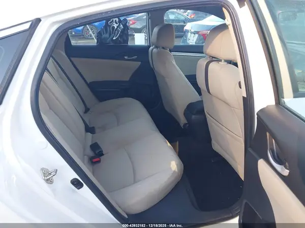 19XFC1F3XGE208977 2016 HONDA CIVIC - Image 8