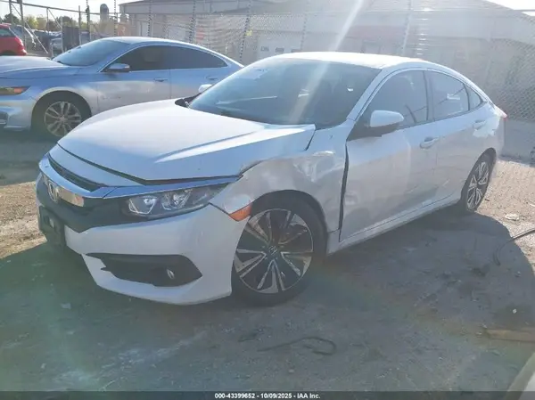 19XFC1F3XHE017206 2017 HONDA CIVIC - Image 2