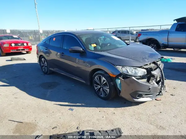 19XFC1F3XHE020736 2017 HONDA CIVIC - Image 1