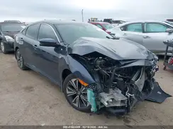 19XFC1F3XJE000833 2018 HONDA CIVIC