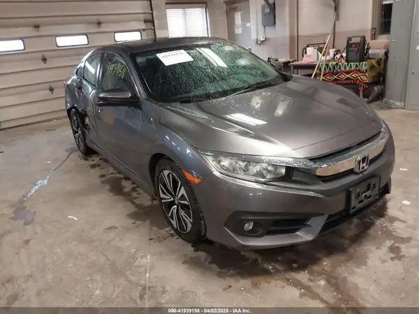 19XFC1F3XJE002033 2018 HONDA CIVIC - Image 1