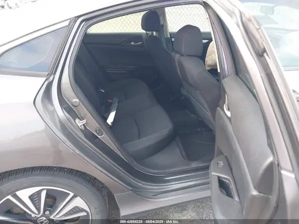 19XFC1F3XJE003831 2018 HONDA CIVIC - Image 8