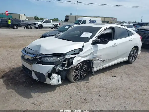 19XFC1F3XJE004123 2018 HONDA CIVIC - Image 2