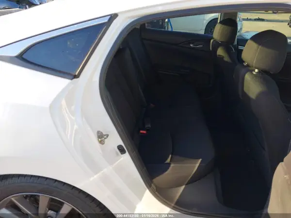 19XFC1F3XKE019030 2019 HONDA CIVIC - Image 8