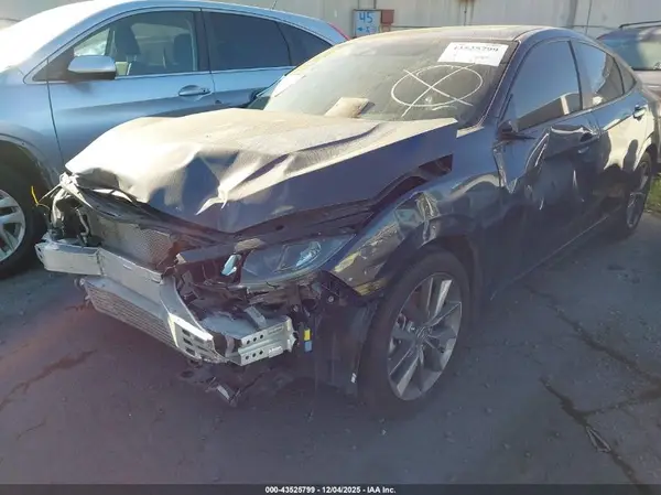 19XFC1F3XKE216926 2019 HONDA CIVIC - Image 2