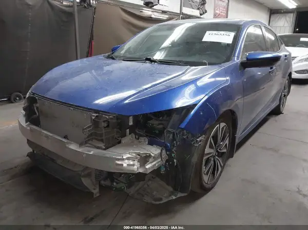 19XFC1F40GE017917 2016 HONDA CIVIC - Image 2