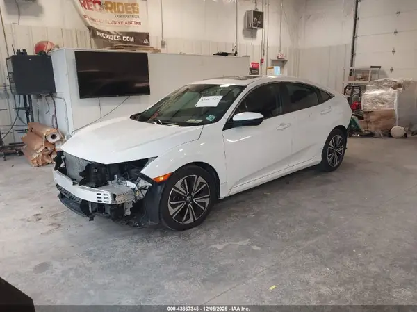 19XFC1F43GE218470 2016 HONDA CIVIC - Image 2