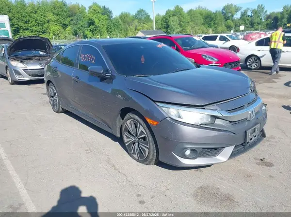 19XFC1F4XGE010764 2016 HONDA CIVIC - Image 1