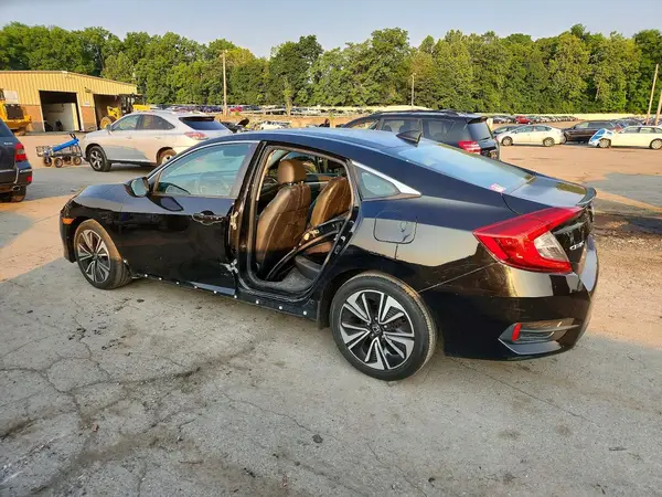 19XFC1F70GE200373 2016 HONDA CIVIC - Image 2