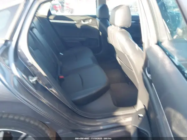 19XFC1F70HE000904 2017 HONDA CIVIC - Image 8