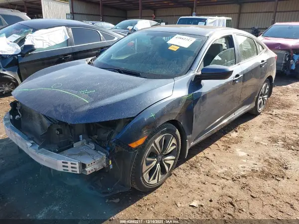 19XFC1F70HE004404 2017 HONDA CIVIC - Image 2