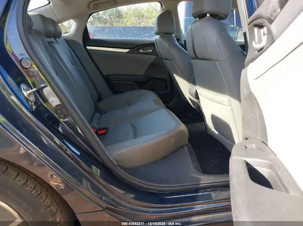 19XFC1F70HE004404 2017 HONDA CIVIC - Image 8