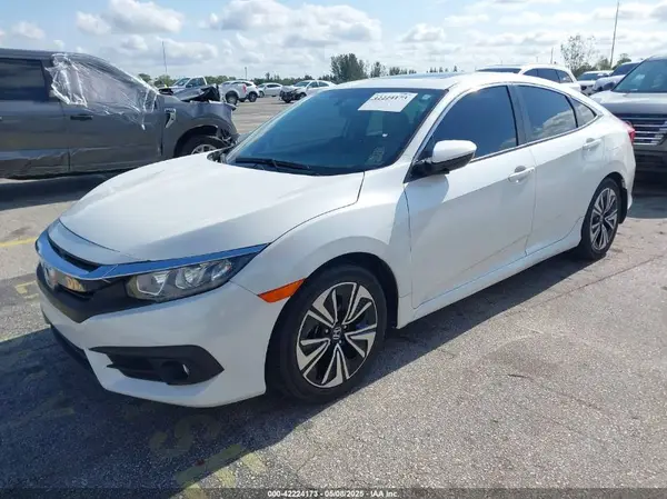19XFC1F70HE020456 2017 HONDA CIVIC - Image 2