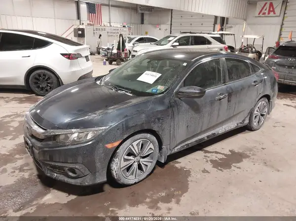 19XFC1F70HE020487 2017 HONDA CIVIC - Image 2